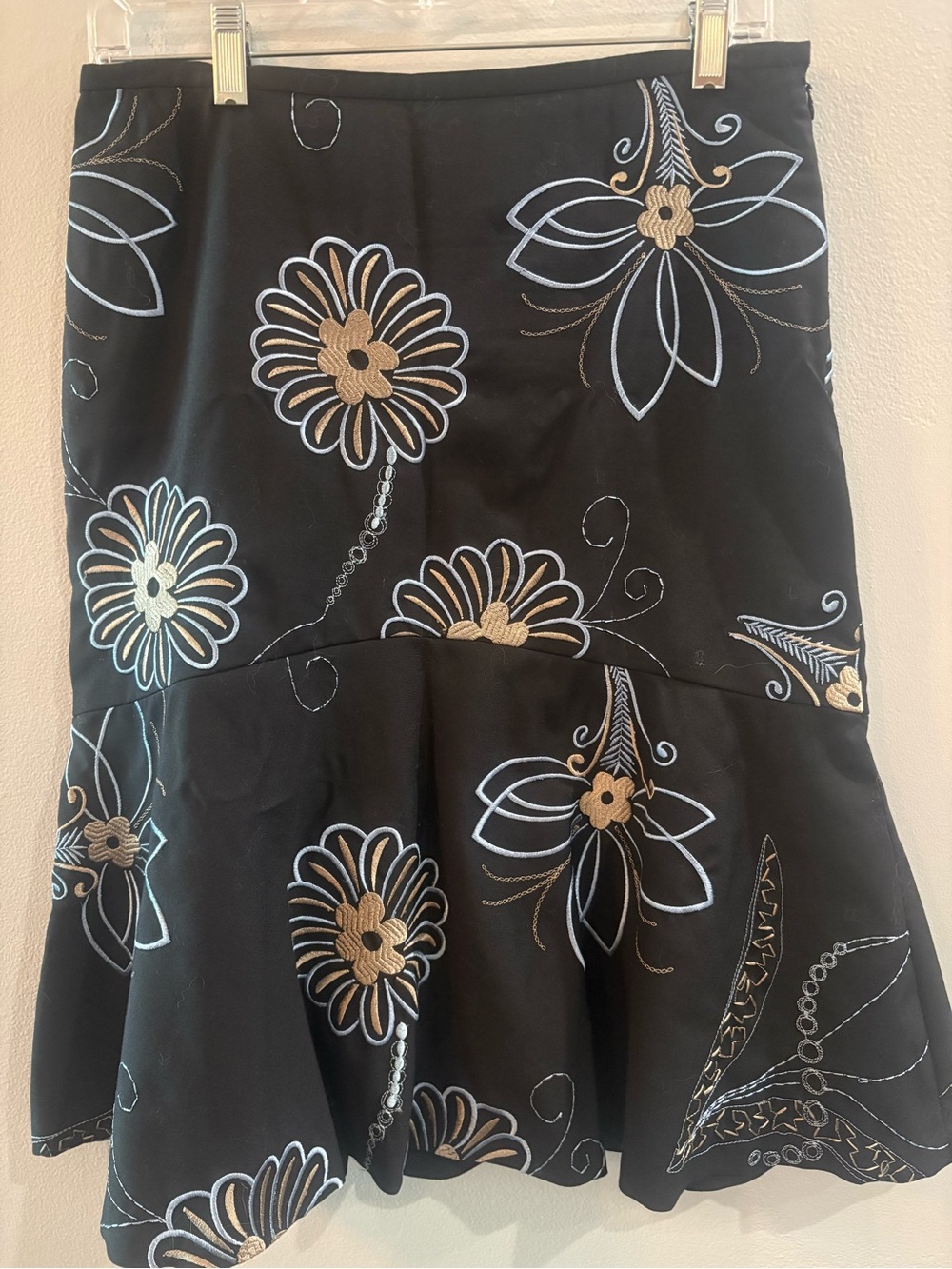 Ann Taylor Loft Black And Blue Embroidered Fit and Flare Skirt Size 4